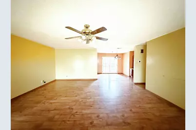 607 N Bowie, Fredericksburg, TX 78624 - Photo 5