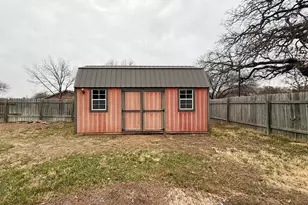 607 N Bowie, Fredericksburg, TX 78624 - Photo 33