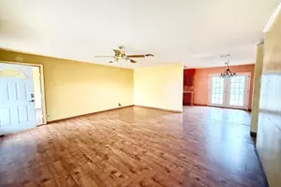 607 N Bowie, Fredericksburg, TX 78624 - Photo 7