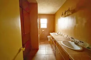 607 N Bowie, Fredericksburg, TX 78624 - Photo 19