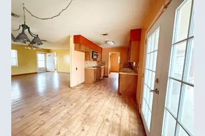 607 N Bowie, Fredericksburg, TX 78624 - Photo 23