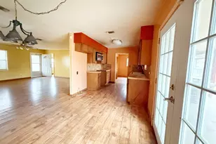 607 N Bowie, Fredericksburg, TX 78624 - Photo 23