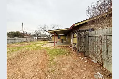 607 N Bowie, Fredericksburg, TX 78624 - Photo 35