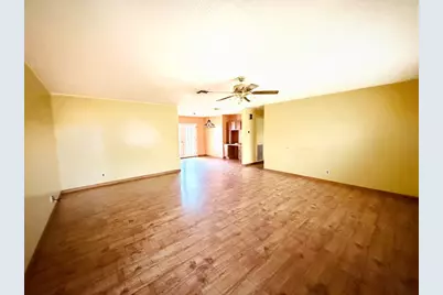 607 N Bowie, Fredericksburg, TX 78624 - Photo 9