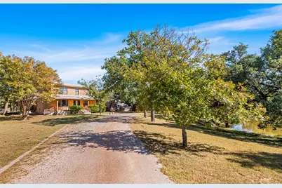 959 S Eagle St, Fredericksburg, TX 78624 - Photo 47