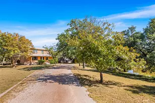 959 S Eagle St, Fredericksburg, TX 78624 - Photo 47