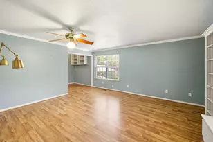 959 S Eagle St, Fredericksburg, TX 78624 - Photo 25