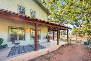 959 S Eagle St, Fredericksburg, TX 78624 - Photo 13