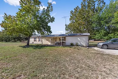 1411 Democrat St #B-C, Blanco, TX 78606 - Photo 3