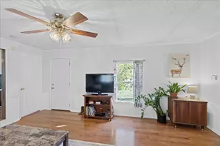 1411 Democrat St, Blanco, TX 78606 - Photo 25
