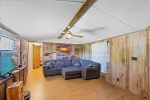 1411 Democrat St, Blanco, TX 78606 - Photo 5