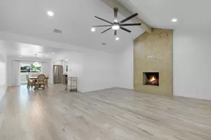 203 Frederick Rd, Fredericksburg, TX 78624 - Photo 7