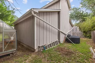 217 W Creek St, Fredericksburg, TX 78624 - Photo 33