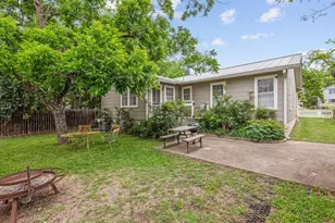 217 W Creek St, Fredericksburg, TX 78624 - Photo 27