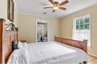 217 W Creek St, Fredericksburg, TX 78624 - Photo 5