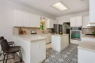 803 N Bowie, Fredericksburg, TX 78624 - Photo 7