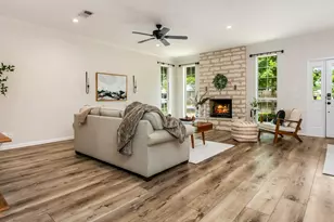 803 N Bowie, Fredericksburg, TX 78624 - Photo 5