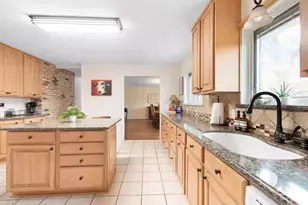 1830 Quailwood Dr, Fredericksburg, TX 78624 - Photo 11