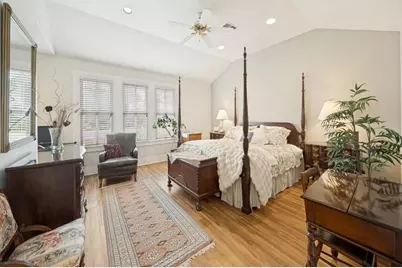217 W Morse St, Fredericksburg, TX 78624 - Photo 11