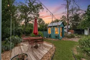 217 W Morse St, Fredericksburg, TX 78624 - Photo 31