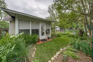 217 W Morse St, Fredericksburg, TX 78624 - Photo 27