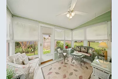 217 W Morse St, Fredericksburg, TX 78624 - Photo 25