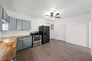 1421 Park St, Kerrville, TX 78028 - Photo 3
