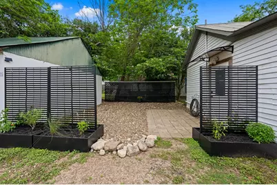 1421 Park St, Kerrville, TX 78028 - Photo 15