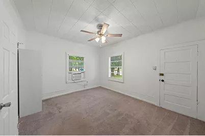 1421 Park St, Kerrville, TX 78028 - Photo 7