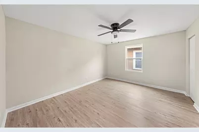 502 Ross St, Kerrville, TX 78028 - Photo 7