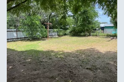 1803 S Pecan St, Brady, TX 76825 - Photo 21