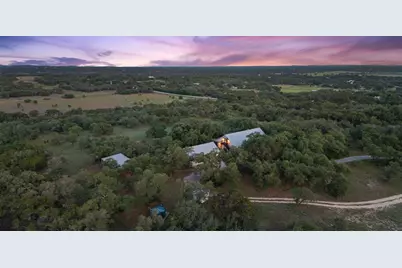 7855 Middle Creek Rd, Blanco, TX 78606 - Photo 5