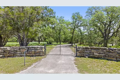 7855 Middle Creek Rd, Blanco, TX 78606 - Photo 55