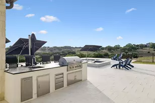 1051 N Cattlemans Xing Dr, Kerrville, TX 78028 - Photo 33