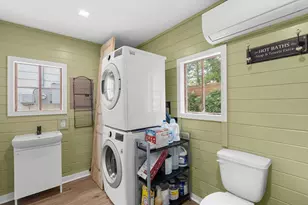 109 E College St, Fredericksburg, TX 78624 - Photo 21