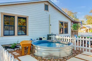 109 E College St, Fredericksburg, TX 78624 - Photo 15