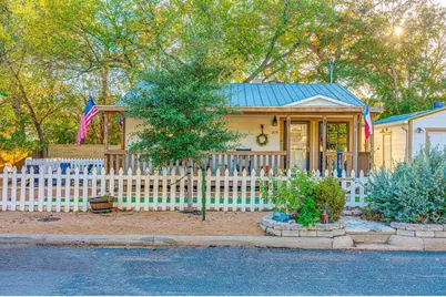 109 E College St, Fredericksburg, TX 78624 - Photo 1