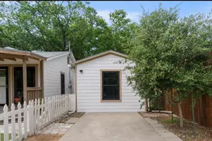 109 E College St, Fredericksburg, TX 78624 - Photo 19