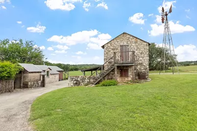 1251 Doebbler Rd, Fredericksburg, TX 78624 - Photo 53