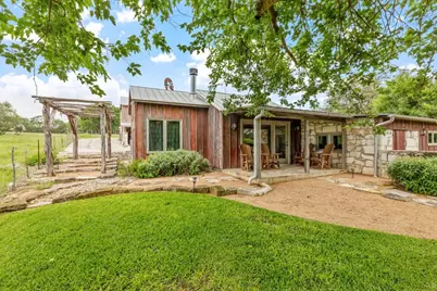 1251 Doebbler Rd, Fredericksburg, TX 78624 - Photo 45