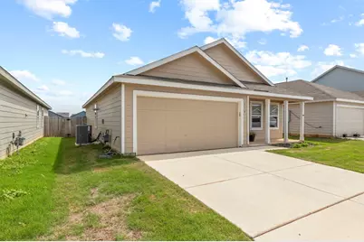 114 Aidan Trl, Fredericksburg, TX 78624 - Photo 3