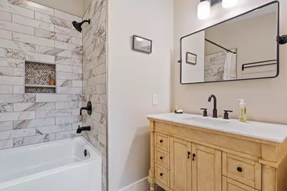 312 E College St, Fredericksburg, TX 78624 - Photo 25