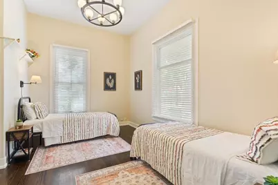 312 E College St, Fredericksburg, TX 78624 - Photo 27