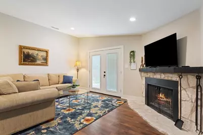 312 E College St, Fredericksburg, TX 78624 - Photo 19