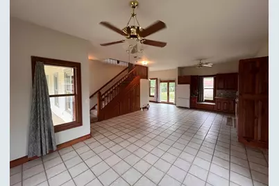211 W Hackberry St, Fredericksburg, TX 78624 - Photo 5
