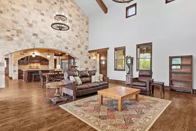 382 Breezy Hills Dr, Fredericksburg, TX 78624 - Photo 13