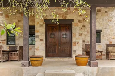 382 Breezy Hills Dr, Fredericksburg, TX 78624 - Photo 11