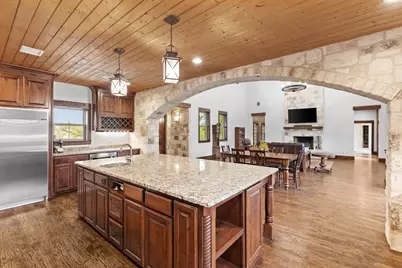 382 Breezy Hills Dr, Fredericksburg, TX 78624 - Photo 15