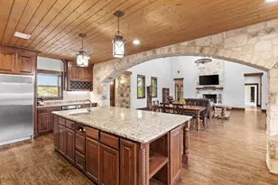 382 Breezy Hills Dr, Fredericksburg, TX 78624 - Photo 15