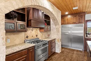 382 Breezy Hills Dr, Fredericksburg, TX 78624 - Photo 17